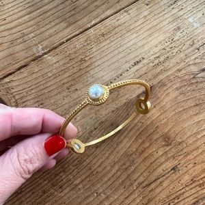 Julie Voss Mother of Pearl bangle